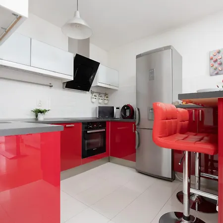 Apartment Elegant & Modern With Parking By Renters Warsaw